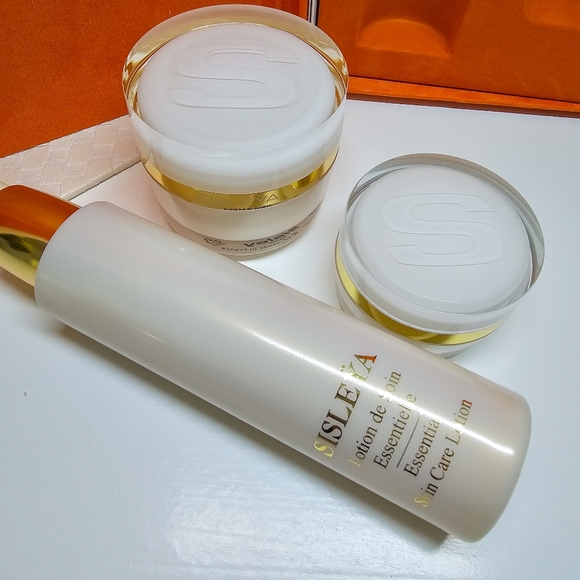 Sisleÿa L'Intégral Anti-Âge Prestige Coffret cream - Picture 10 of 16
